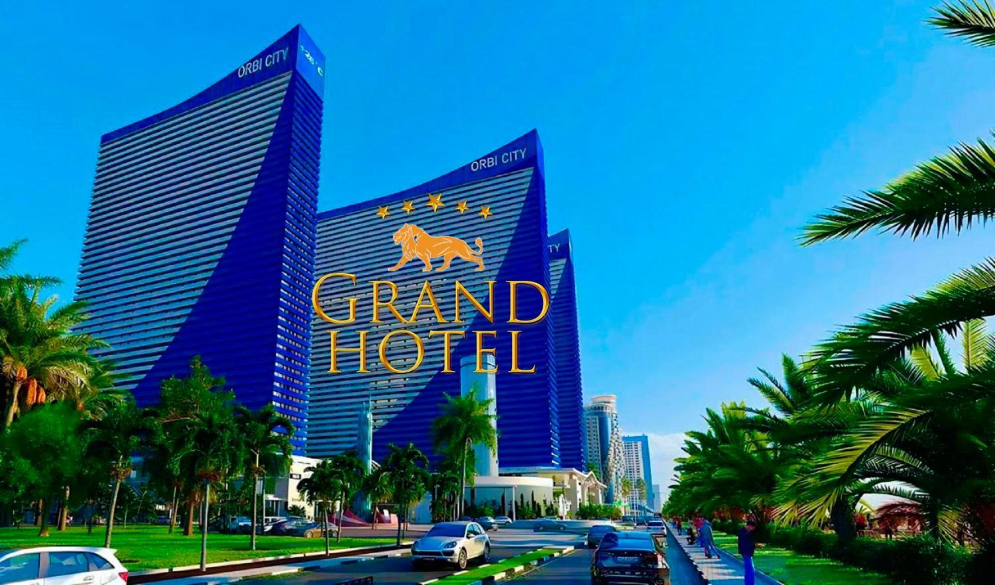 Grand Hotel ☆ Orbi City Batoemi Buitenkant foto